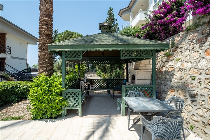 3+1 penthouse in the center of Alanya