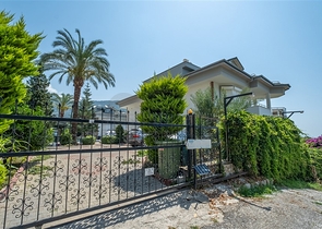 3+1 penthouse in the center of Alanya