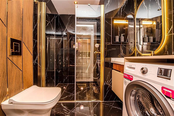 1+1 Apartment for Long-Term Rent in Alanya Center Near Sea