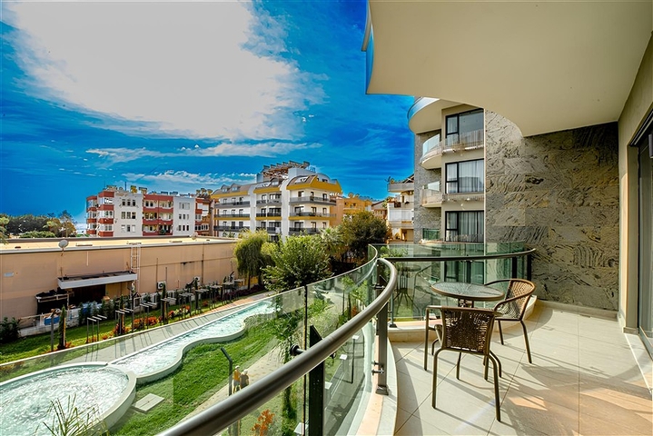 1+1 Apartment for Long-Term Rent in Alanya Center Near Sea