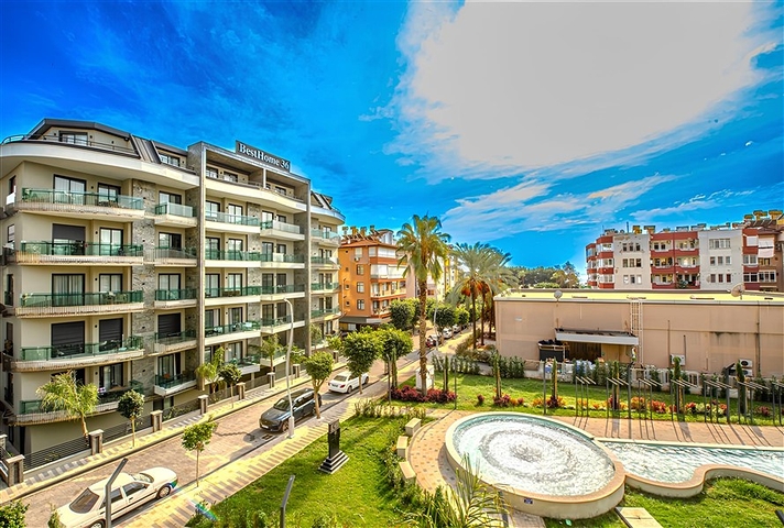 1+1 Apartment for Long-Term Rent in Alanya Center Near Sea