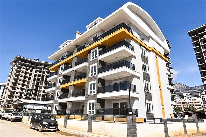 1+1 Apartment for Rent Near the Sea in Mahmutlar Alanya