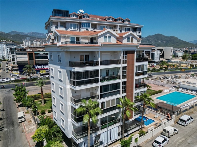 Furnished 3+1 Penthouse Near the Sea in Oba Alanya