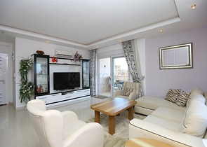 Furnished 3+1 Penthouse Near the Sea in Oba Alanya