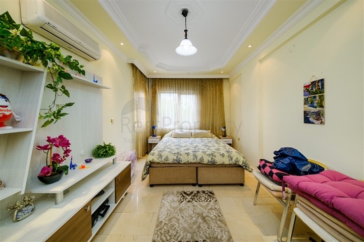 Apartment 2+1 in the center of Alanya
