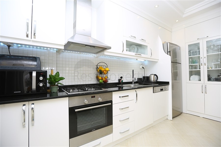 Furnished 2+1 Apartment Near Center of Alanya, 300 m