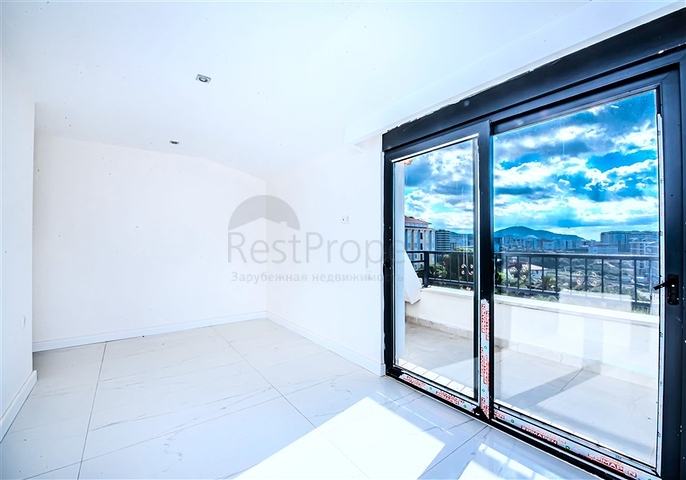Sea View 2+1 Penthouse in Mahmutlar Alanya, New Complex