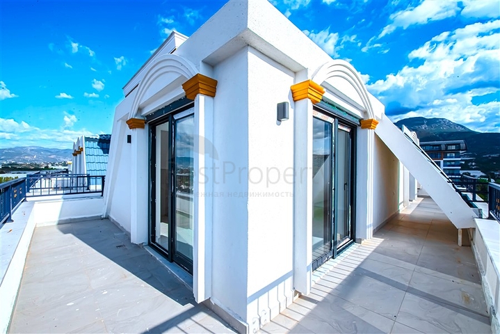 Sea View 2+1 Penthouse in Mahmutlar Alanya, New Complex