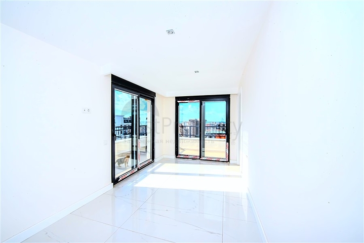 Sea View 2+1 Penthouse in Mahmutlar Alanya, New Complex