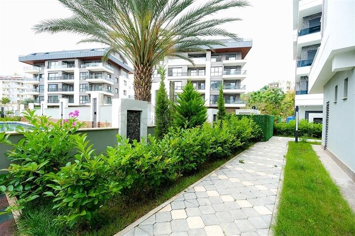 Furnished 1+1 Apartment in Oba Alanya, Modern Complex