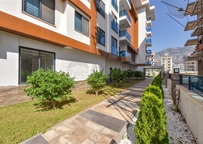 Furnished 1+1 Seafront Apartment in Kestel Alanya