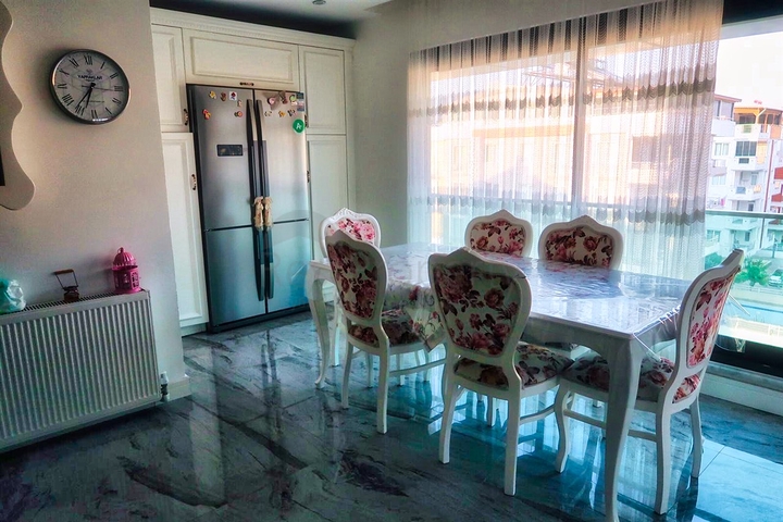 Apartment 4 + 1 in Konyaalti area - Antalya