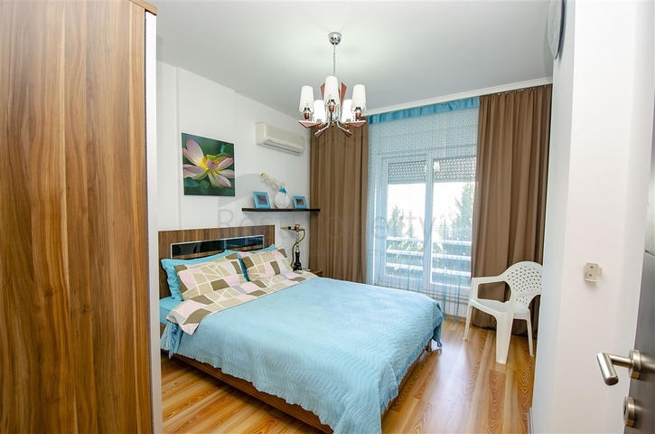 3 + 1 apartment with furniture in a complex in Hurme Konyaalti Antalya