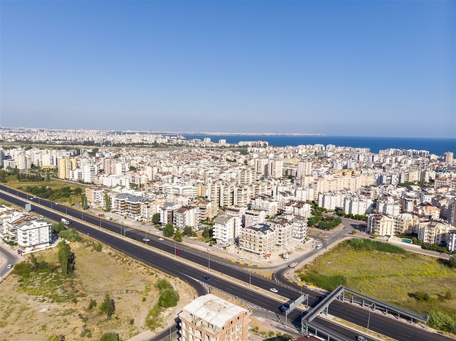 3 + 1 apartment with furniture in a complex in Hurme Konyaalti Antalya