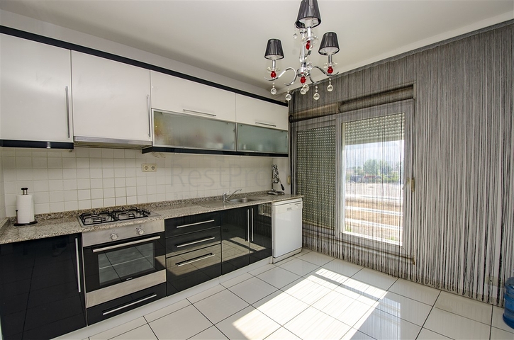 3 + 1 apartment with furniture in a complex in Hurme Konyaalti Antalya