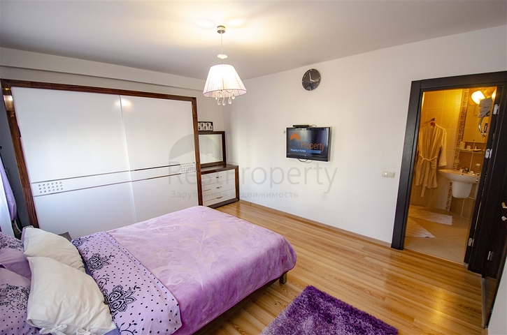 3 + 1 apartment with furniture in a complex in Hurme Konyaalti Antalya