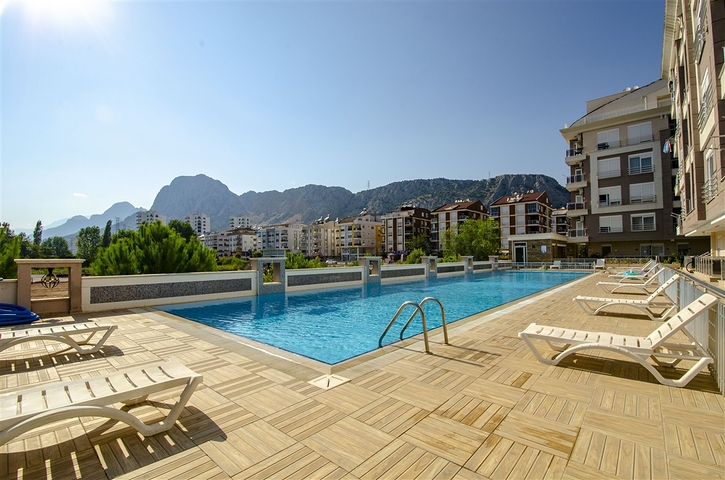3 + 1 apartment with furniture in a complex in Hurme Konyaalti Antalya