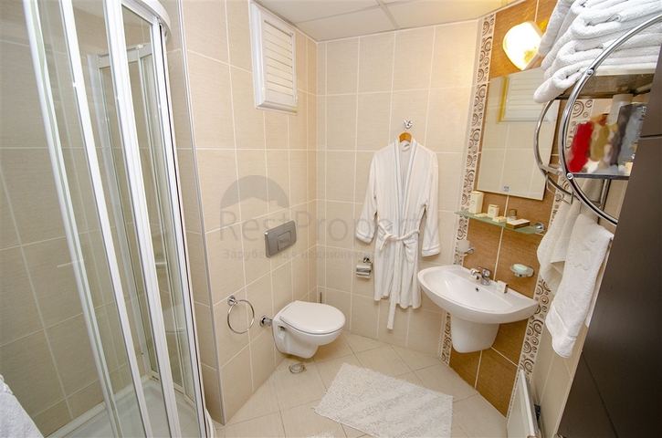 3 + 1 apartment with furniture in a complex in Hurme Konyaalti Antalya