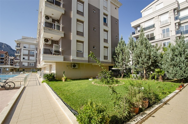 3 + 1 apartment with furniture in a complex in Hurme Konyaalti Antalya