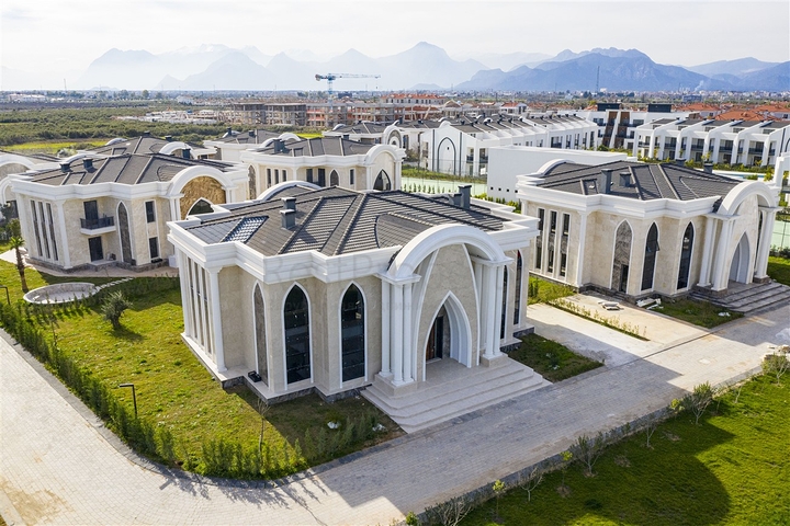 Elite complex of villas in Dosemealti Antalya