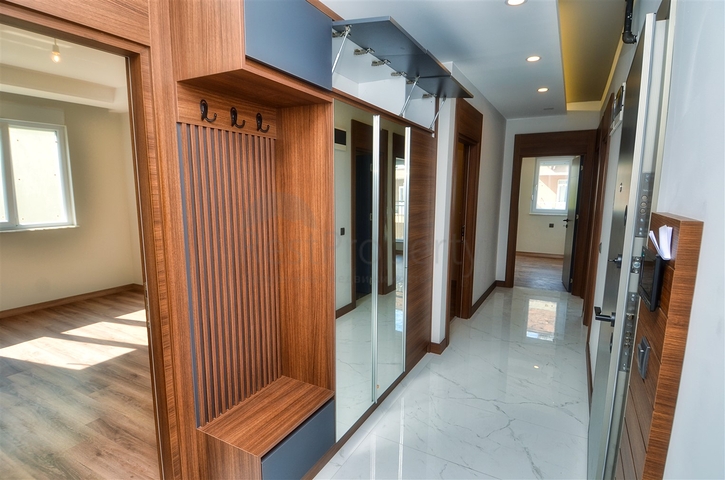 Spacious apartment 3 + 1 in Muratpaşa Antalya