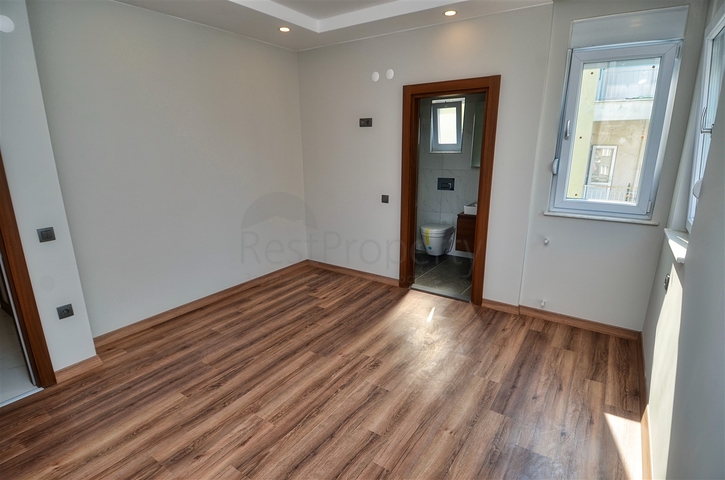 Spacious apartment 3 + 1 in Muratpaşa Antalya