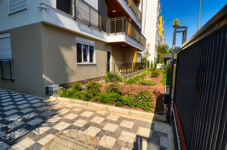 Spacious apartment 3 + 1 in Muratpaşa Antalya