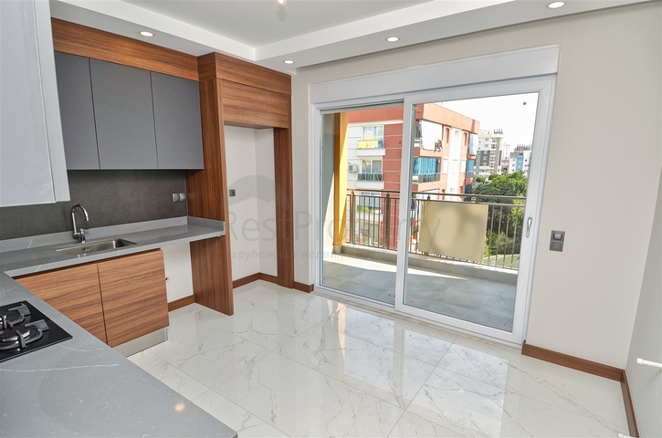 Spacious apartment 3 + 1 in Muratpaşa Antalya