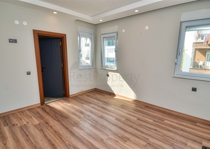 Spacious apartment 3 + 1 in Muratpaşa Antalya