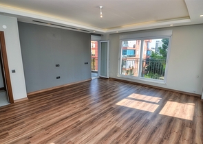 Spacious apartment 3 + 1 in Muratpaşa Antalya