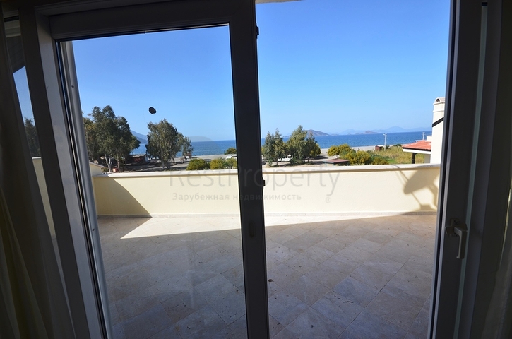 Property in Fethyie - detached villa -4 bedroom .