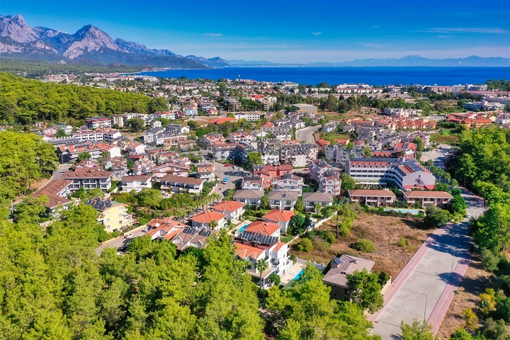 Apartment 3 + 1 in a picturesque area of Kemer - Antalya