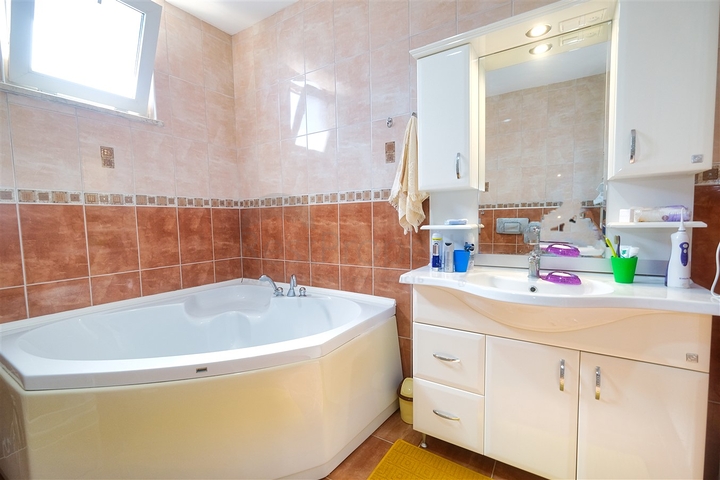 Apartment 3 + 1 in a picturesque area of Kemer - Antalya