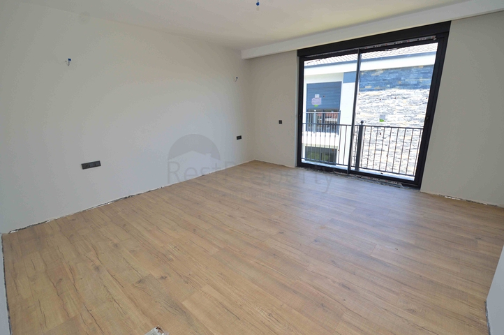 Villas in a luxurious 5 + 1 complex in the prestigious Lara - Antalya