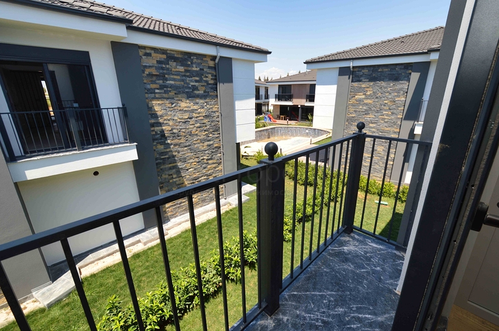 Villas in a luxurious 5 + 1 complex in the prestigious Lara - Antalya