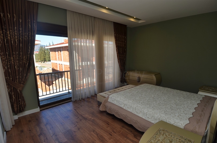 4+1  Villas in Doshemealti - Antalya