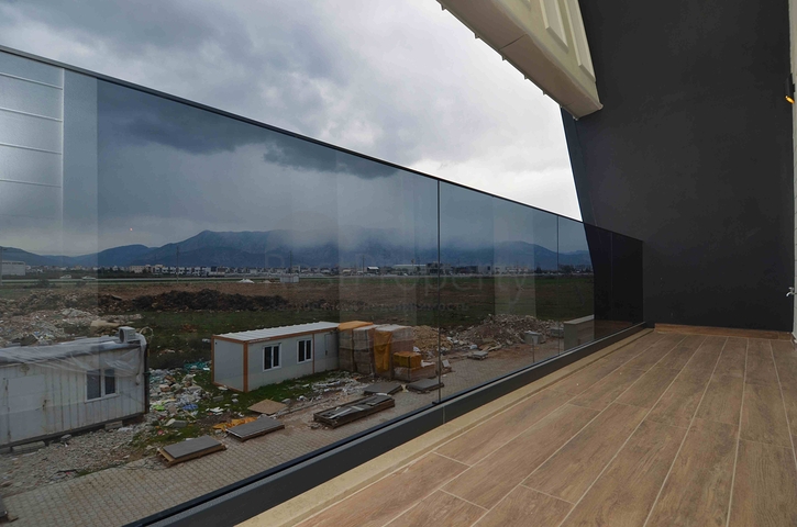 Villa in the complex Doshemealti area - Antalya 