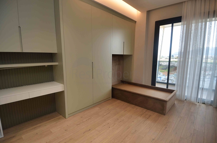 Villa in the complex Doshemealti area - Antalya 