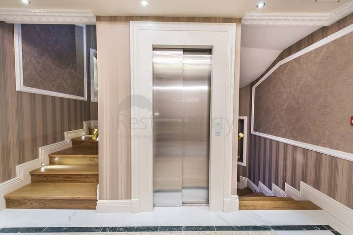 For sale 7 bedroom Luxury separate villa in Buyukcekmece For sale 7 bedroom Luxury separate villa in Buyukcekmece