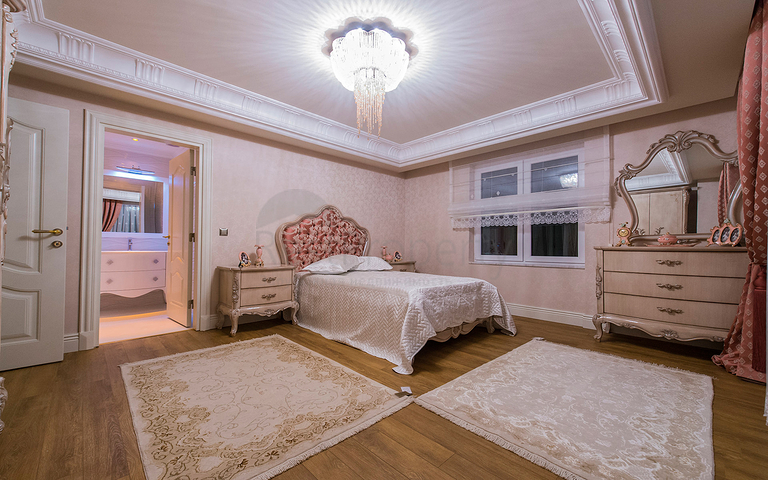 For sale 7 bedroom Luxury separate villa in Buyukcekmece For sale 7 bedroom Luxury separate villa in Buyukcekmece