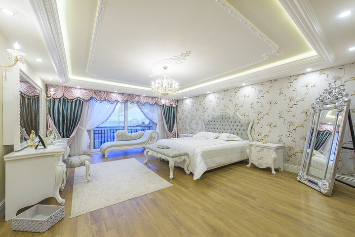 For sale 7 bedroom Luxury separate villa in Buyukcekmece For sale 7 bedroom Luxury separate villa in Buyukcekmece