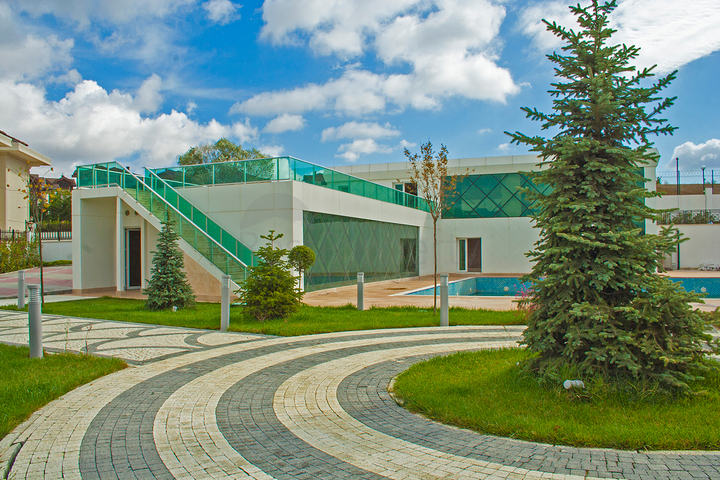 For sale 7 bedroom Luxury separate villa in Buyukcekmece For sale 7 bedroom Luxury separate villa in Buyukcekmece