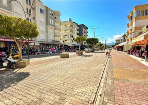 Commercial premises of a large area in the lower part