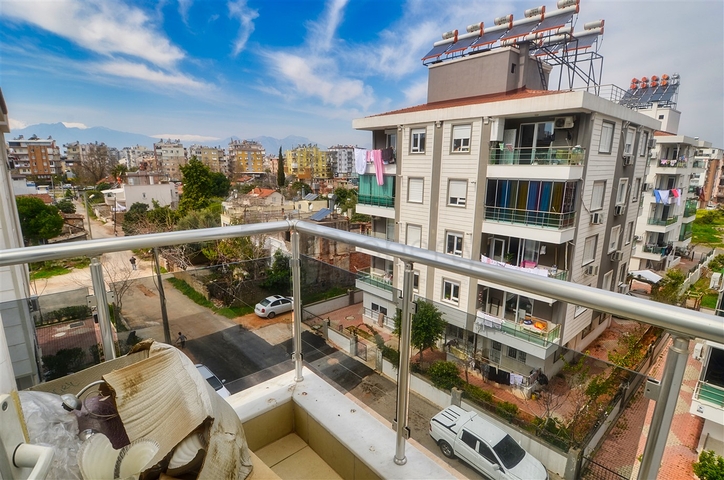 A 2+1 apartment in the Kyzylaryk - Antalya neighborhood