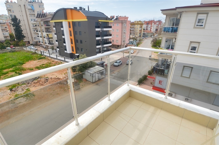 A 2+1 apartment in the Kyzylaryk - Antalya neighborhood
