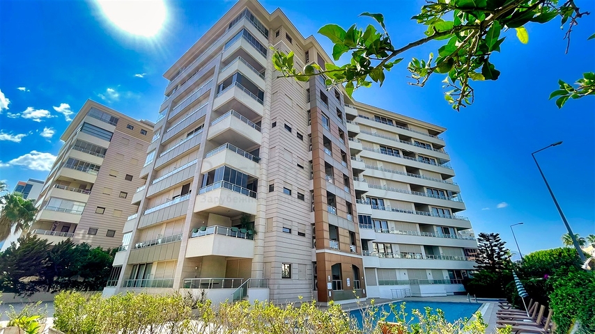 A 3+1 apartment in the Liman - Antalya neighborhood 