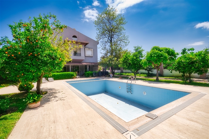 4+2 villa in Kemer - Antalya area 