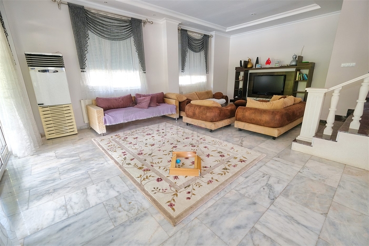 4+2 villa in Kemer - Antalya area 