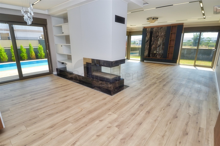 New luxury 5+1 villa in Doshemealti - Antalya area