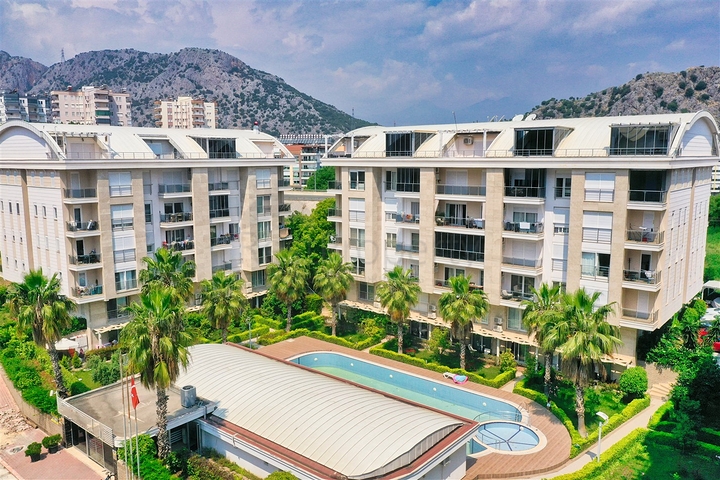 1+1 apartment in the Liman - Antalya neighborhood 